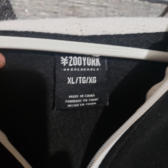Zoo York Hoodie Size is XL - Picture 2 of 3